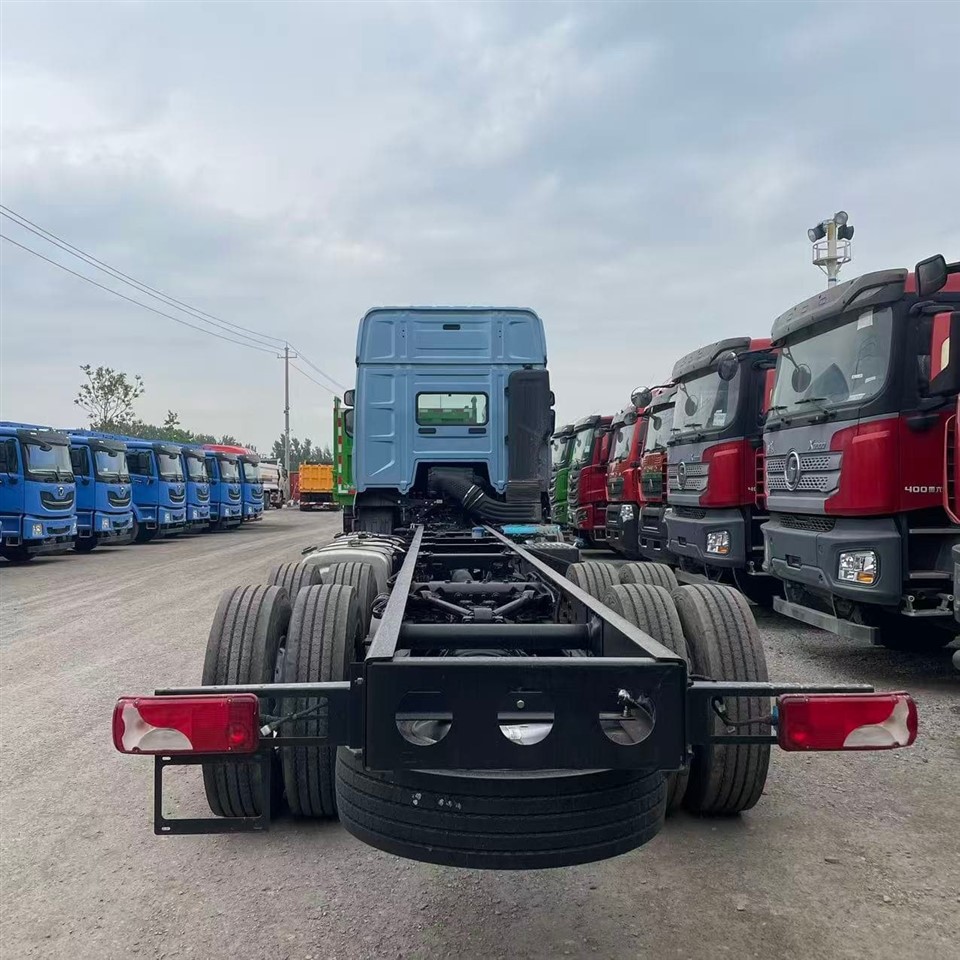 FAW 580HP 6×4 Tractor factory