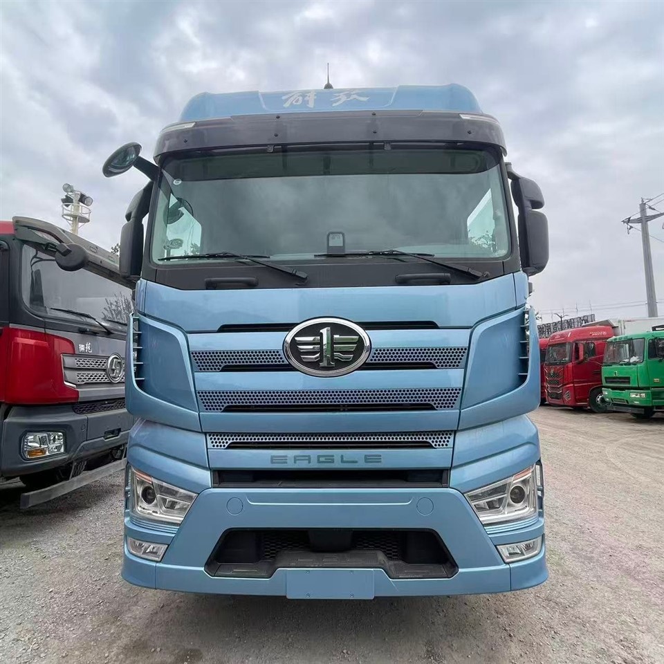 FAW 580HP 6×4 Tractor price